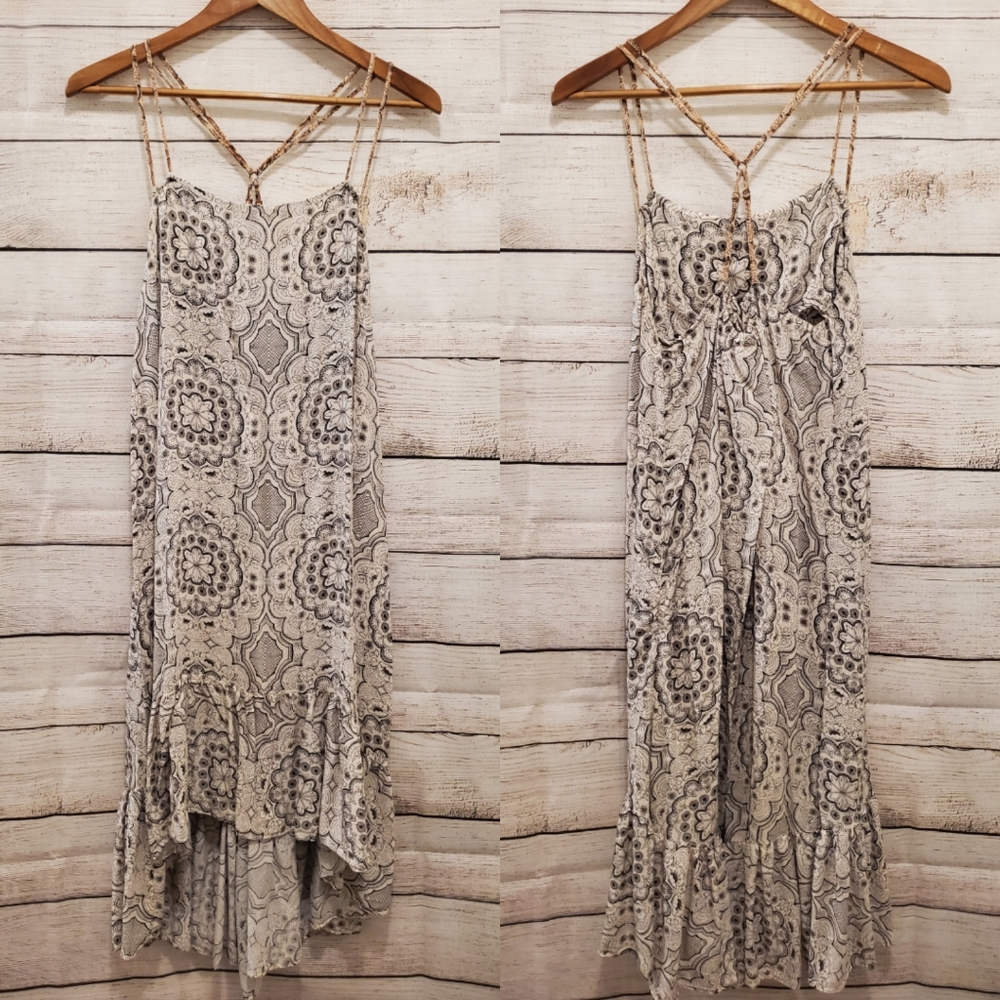 Eloise Off-White and Black Floral Pattern High-Low Dress, Size L